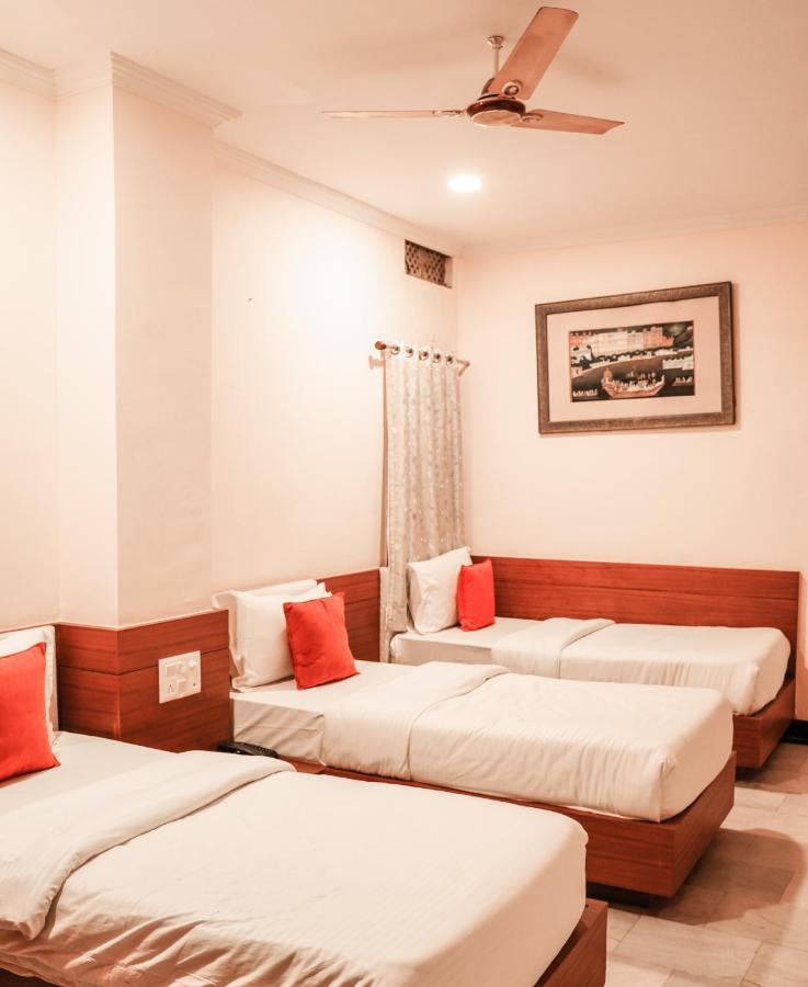 Hide-In Udaipur - A Lake View Boutique Hotel Exterior photo