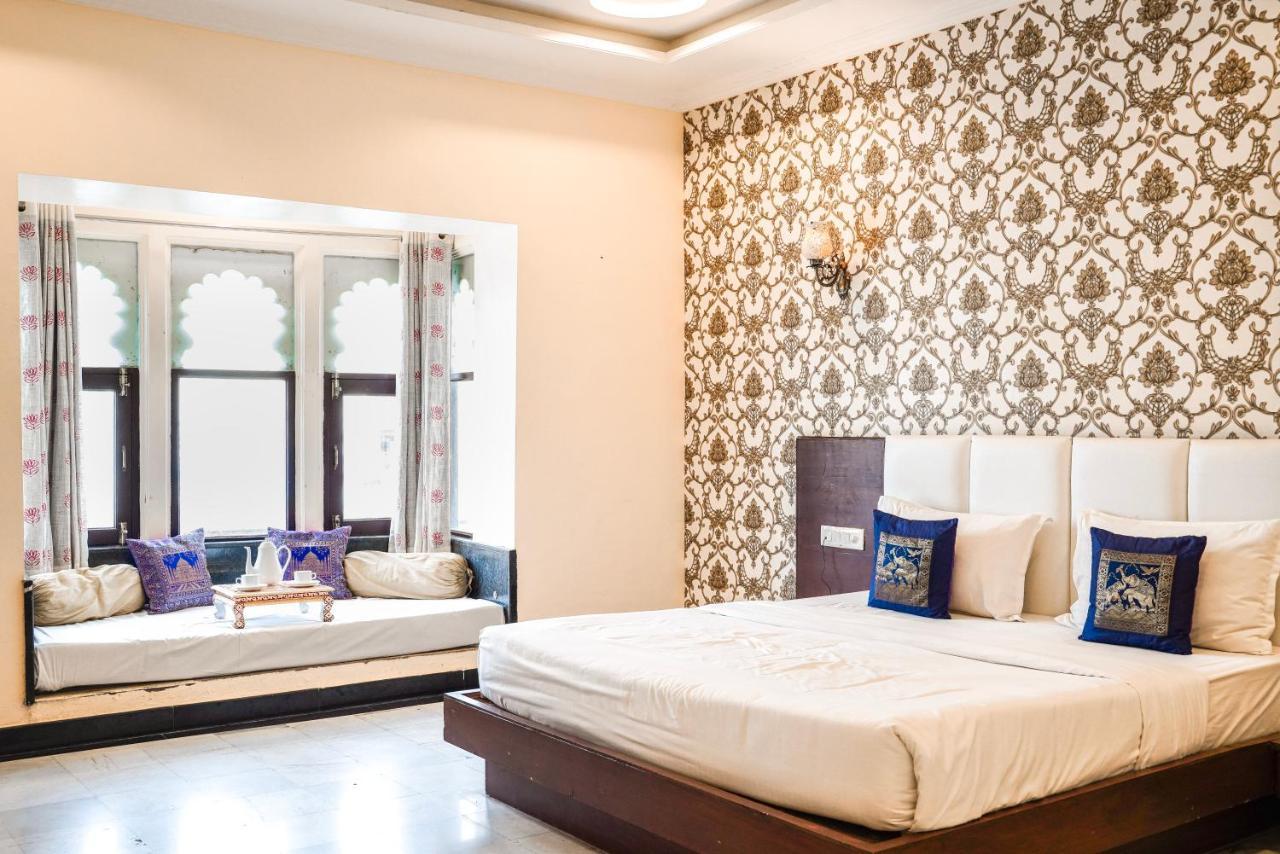 Hide-In Udaipur - A Lake View Boutique Hotel Exterior photo