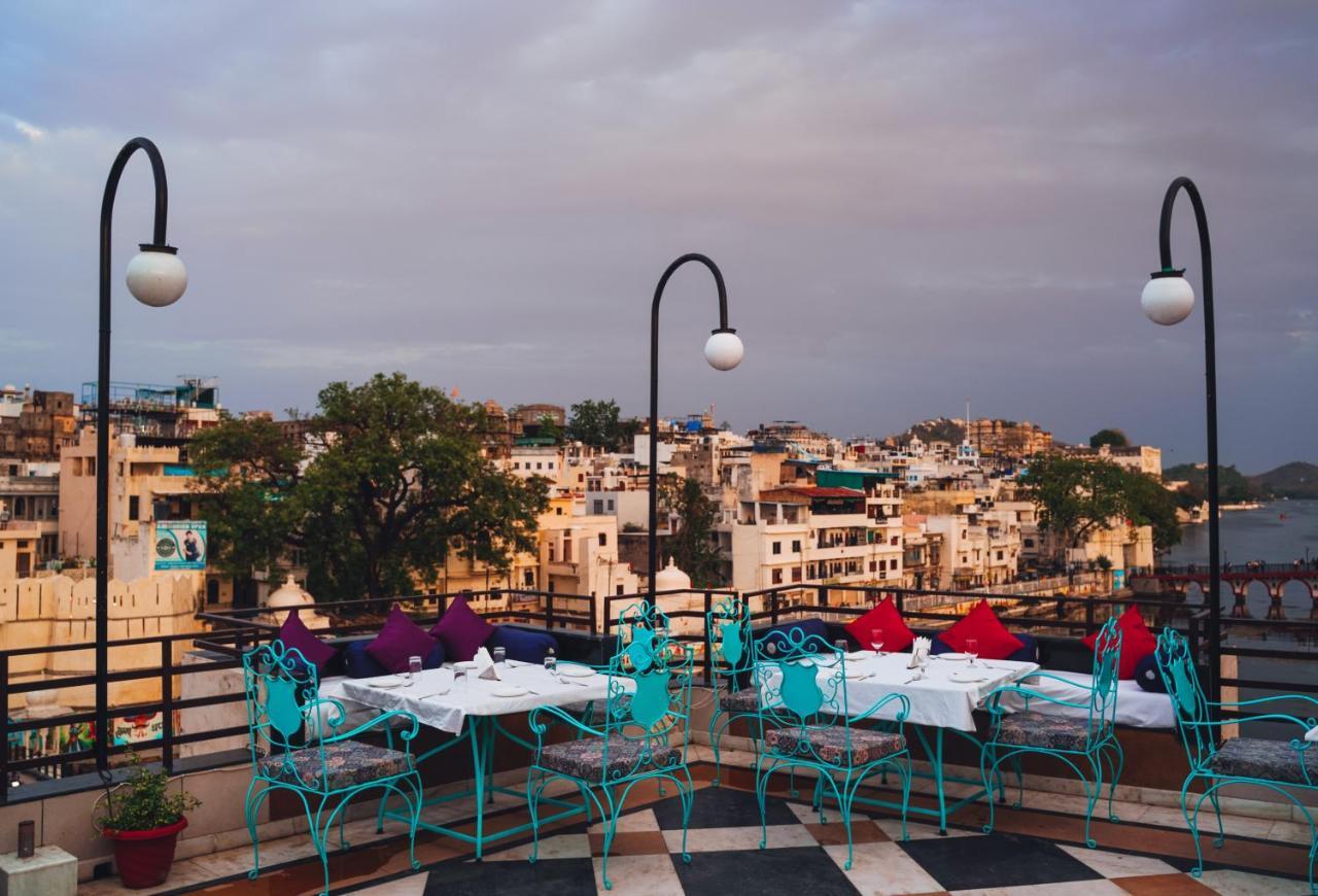 Hide-In Udaipur - A Lake View Boutique Hotel Exterior photo