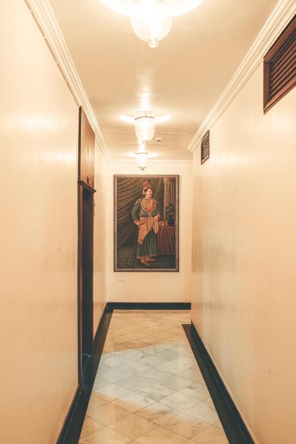 Hide-In Udaipur - A Lake View Boutique Hotel Exterior photo