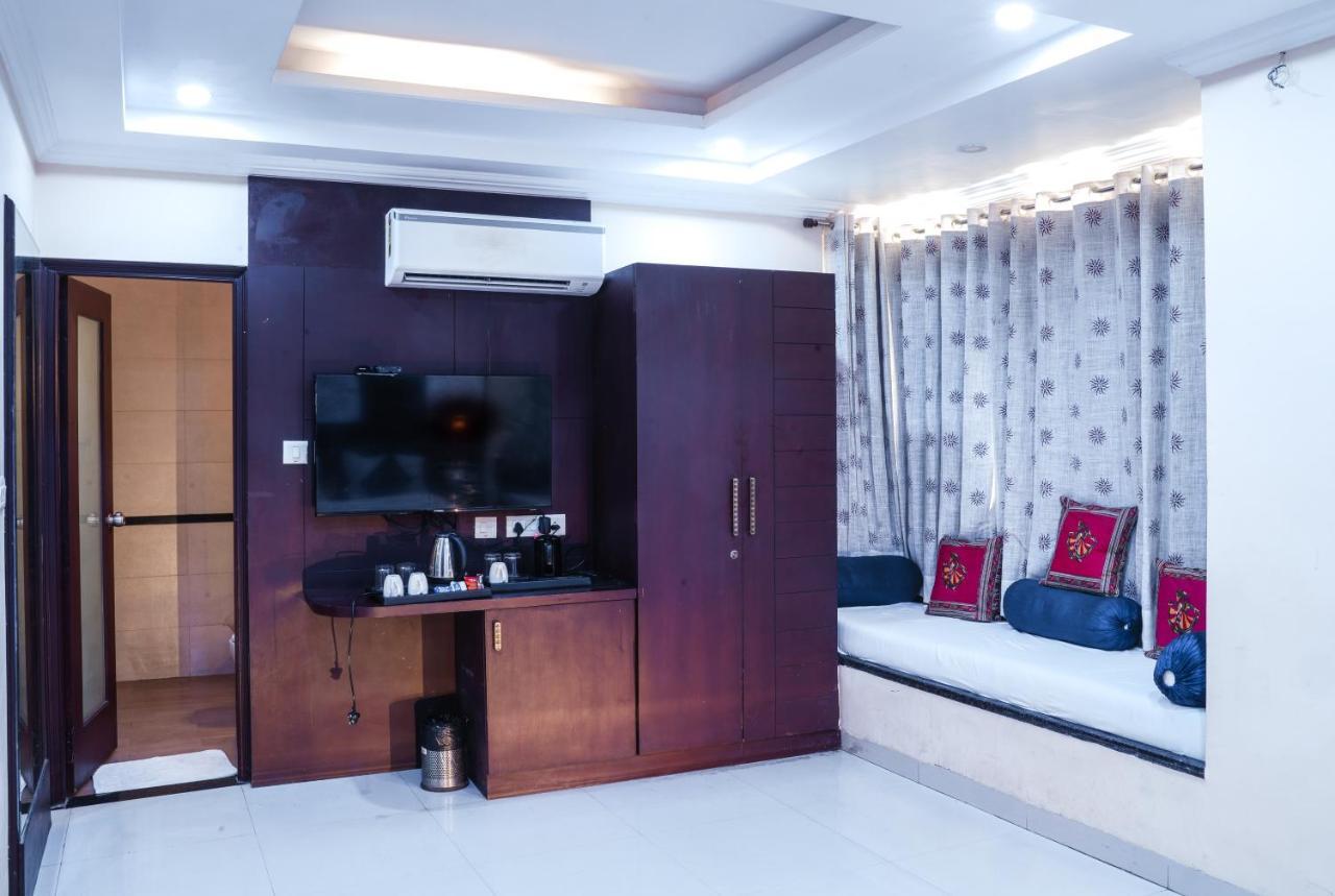 Hide-In Udaipur - A Lake View Boutique Hotel Exterior photo