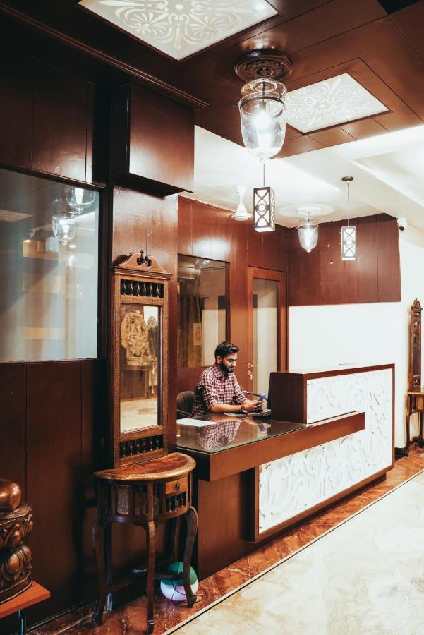 Hide-In Udaipur - A Lake View Boutique Hotel Exterior photo